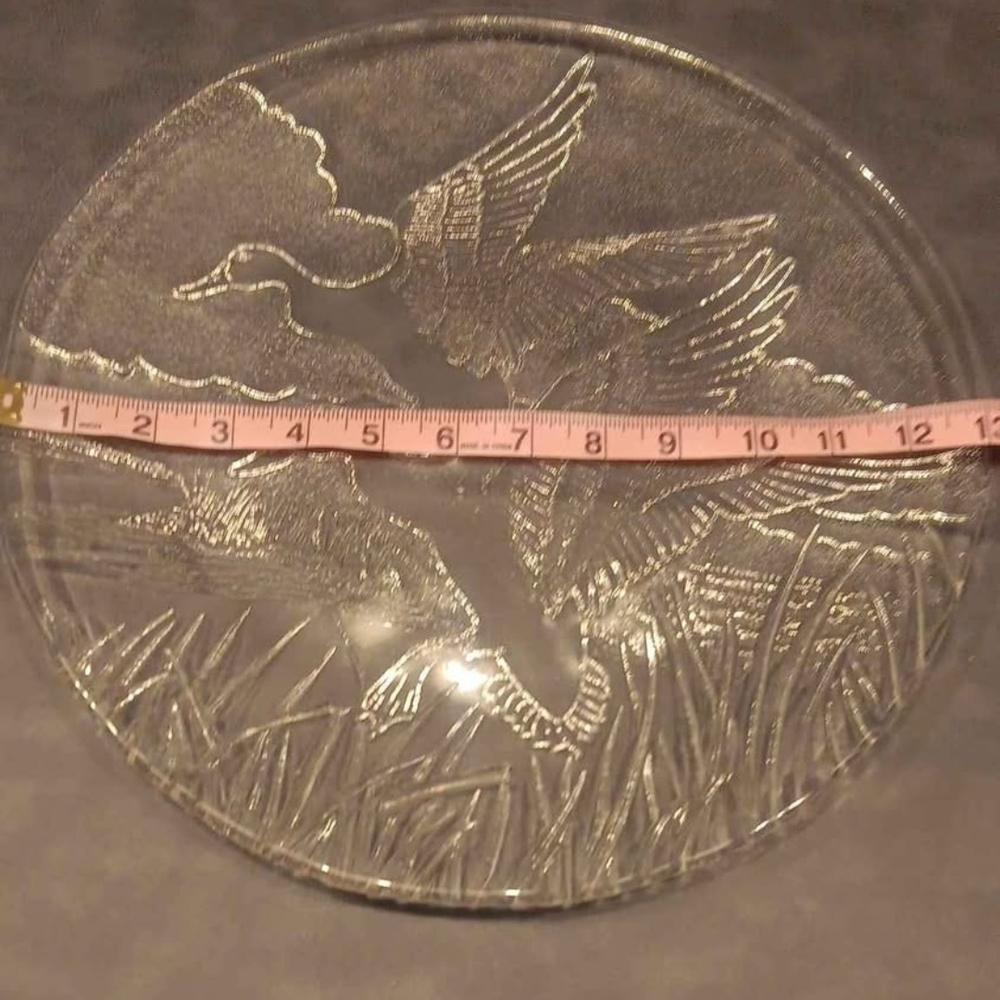 Vintage Elegant Pressed Glass Art Plate with Flying Ducks - Picture 5 of 5
